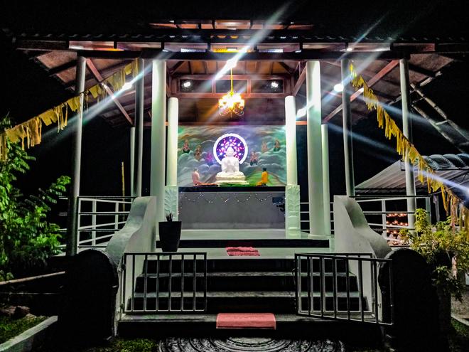 Shrine room in Gawaragiriya, Ratnapura